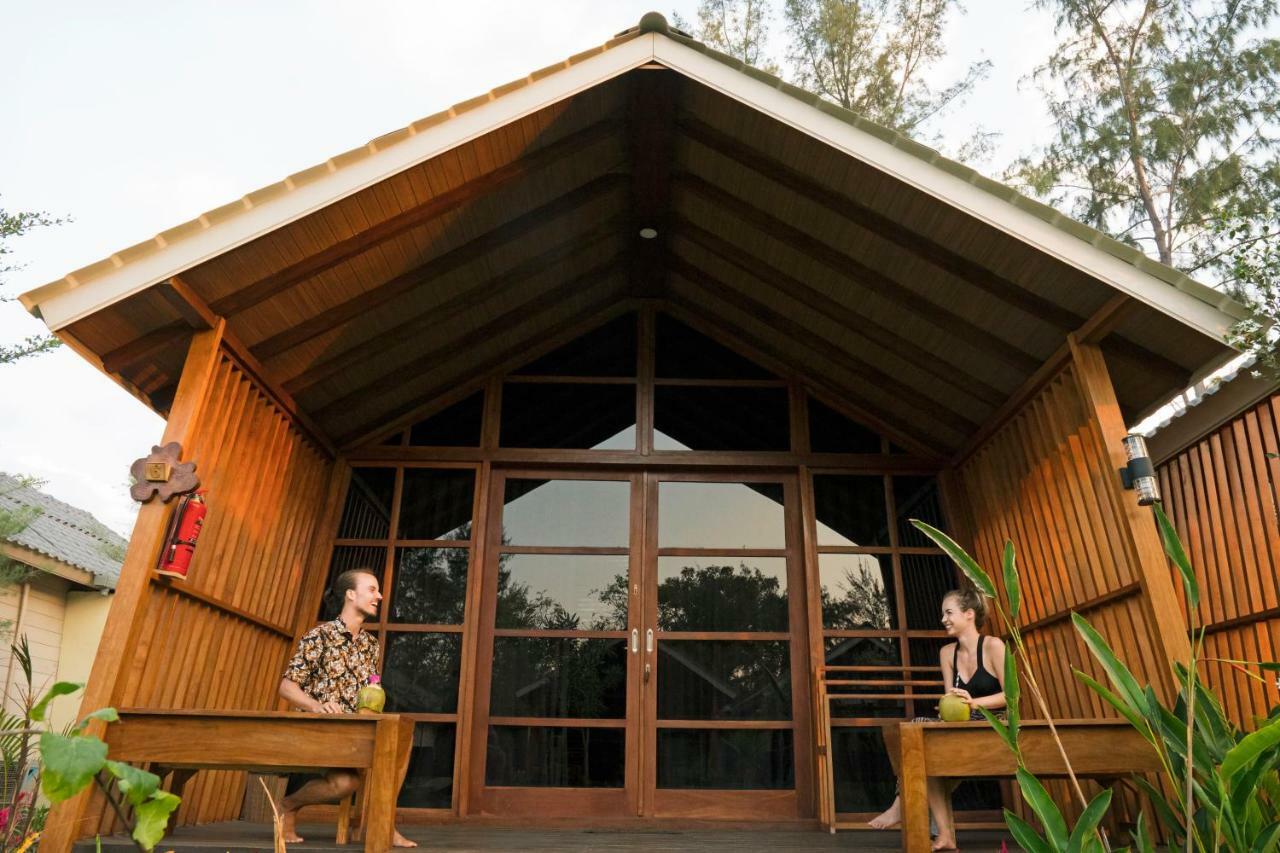 Wah Resort Gili Trawangan Bagian luar foto